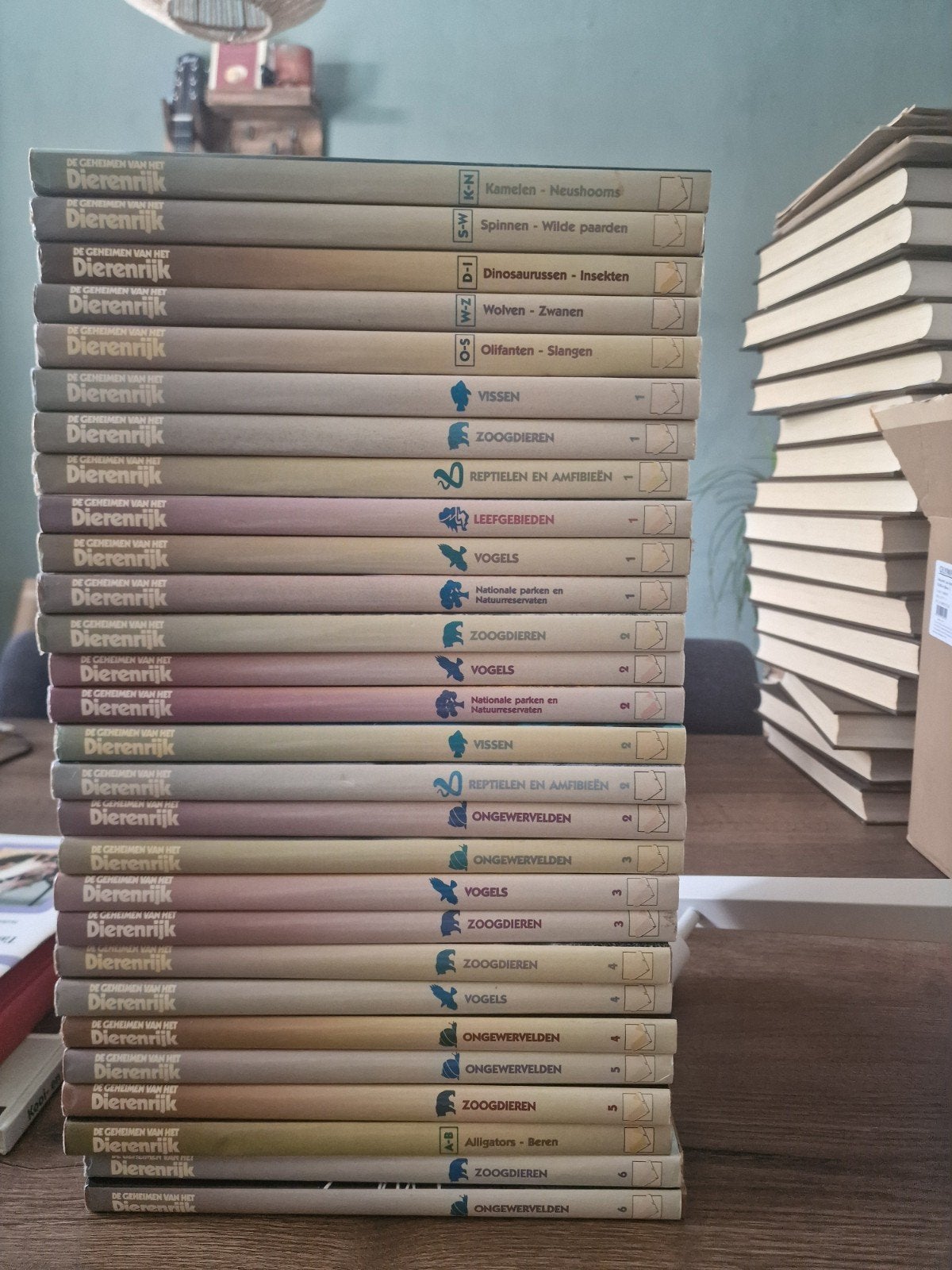 De Geheimen van het Dierenrijk - Complete encyclopedie, Ophalen of Verzenden, Gelezen, Natuur algemeen, Onbekend