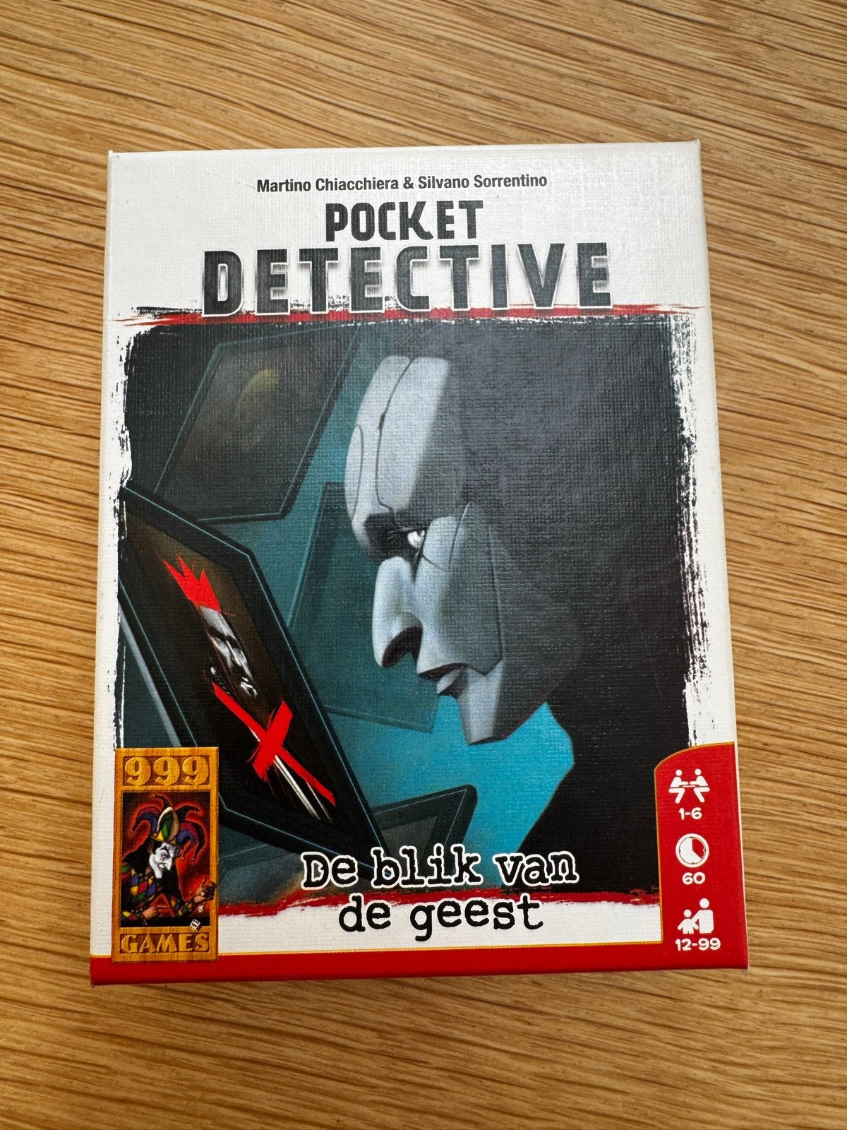 Pocket Detective: De blik van de geest (999 Games), Een of twee spelers, Ophalen of Verzenden, Zo goed als nieuw
