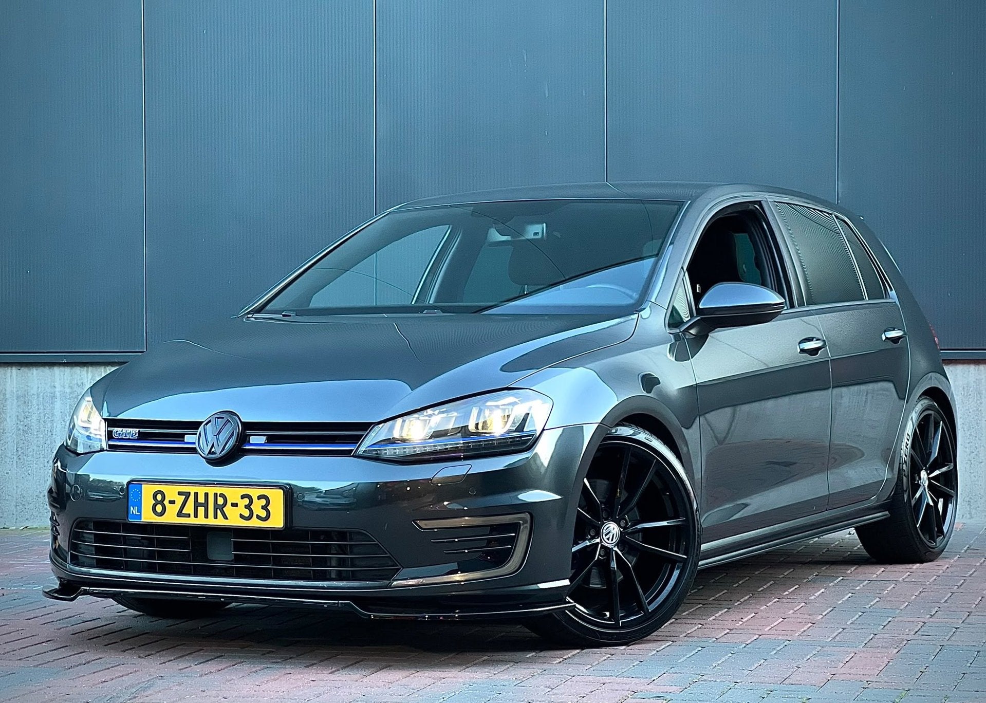 Volkswagen Golf 1.4 TSI GTE * Navi * Cruise * Led * Cam * Go, Auto's, 8 kWh, Stof, Gebruikt, 4 cilinders