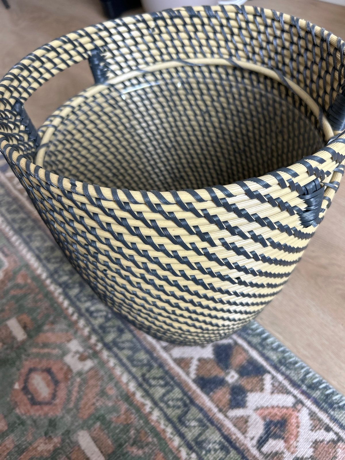 IKEA RÅGKORN bloempot/mand - Zwart/beige, Tuin en Terras, Ophalen, Overige materialen, Rond, Binnen