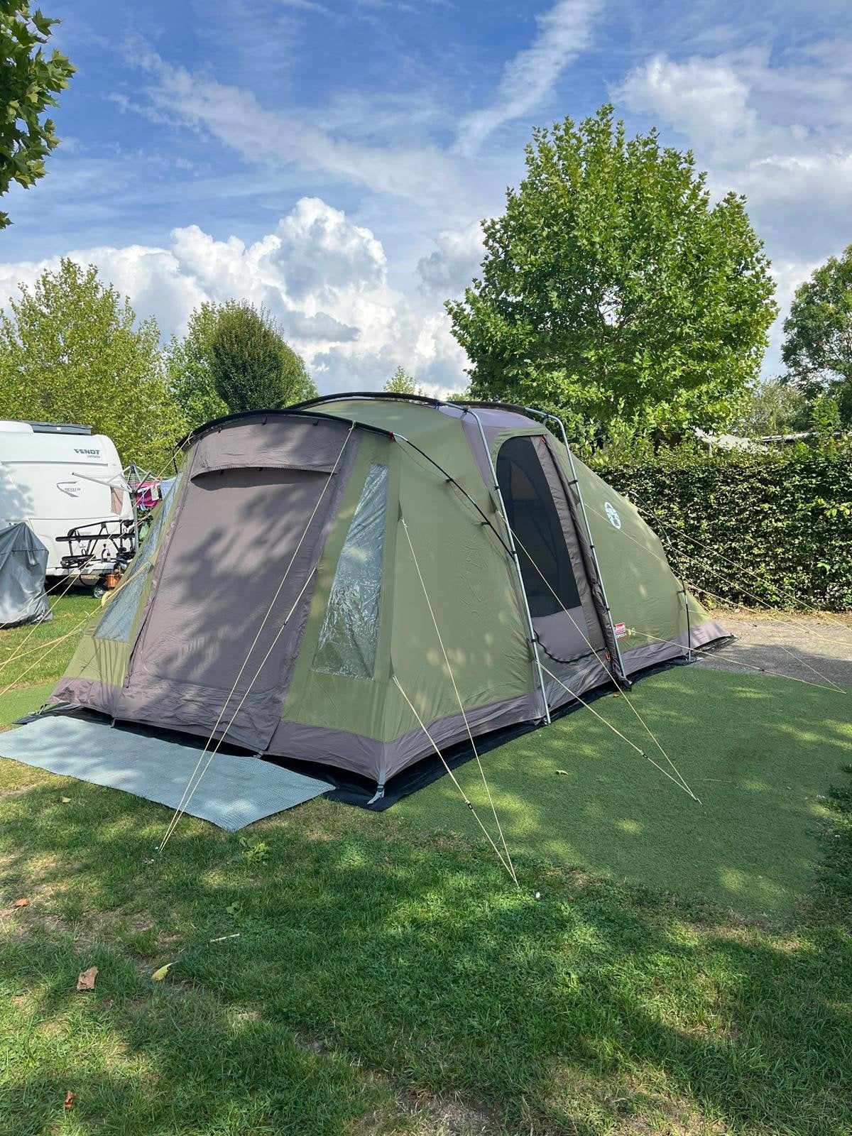 Coleman Vespucci 4 tent, Ophalen, Zo goed als nieuw, Tot en met 4