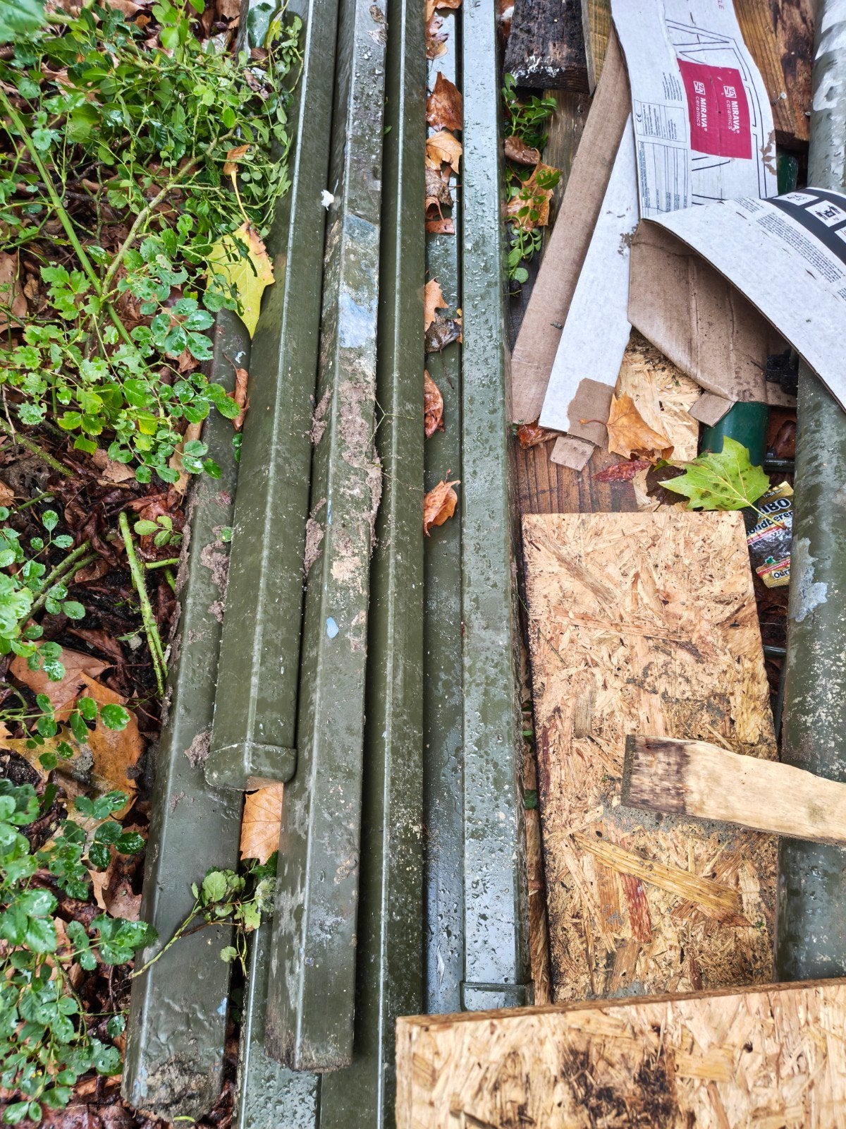 oud ijzer staalhekwerk gratis op te halen, Tuin en Terras, Ophalen, Gebruikt, IJzer, Dubbelstaafmat hekwerk