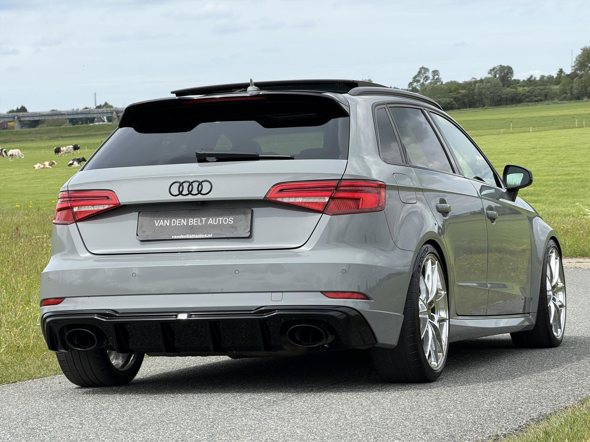 Audi RS3 2.5 TFSI Quattro MTR700 |R8 Keramisch |TTE700 |Pano, Automaat, 700 pk, Gebruikt, Zwart