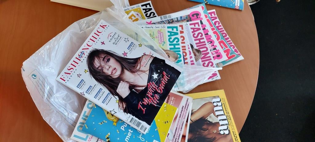 Meiden tijdschriften, Boeken, Tijdschriften en Kranten, Ophalen, Gelezen