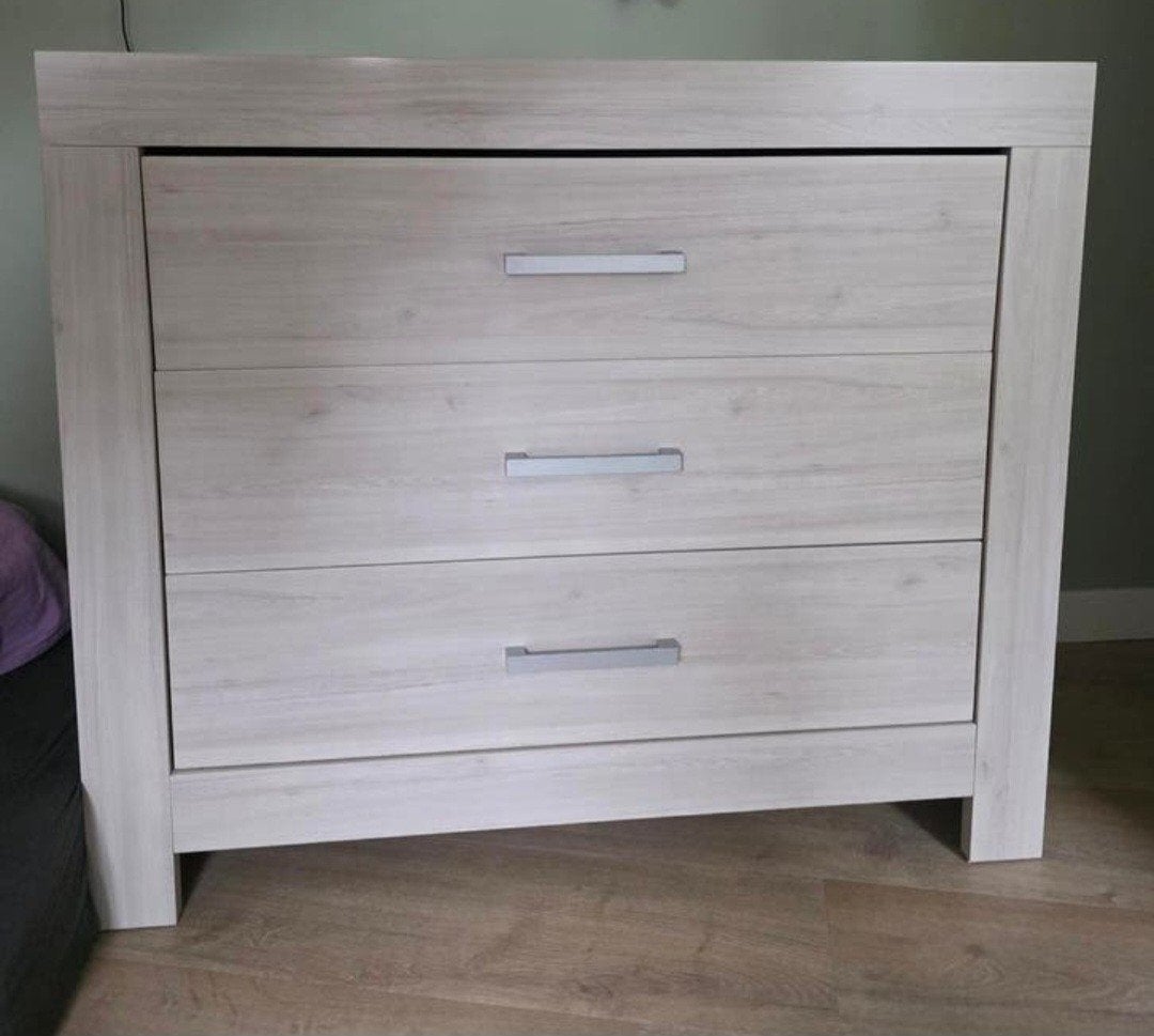 Complete Babykamerset: Commode, Kast, Ledikant, Kinderen en Baby's, Kinderkamer | Complete kinderkamers, Ophalen, Gebruikt, Jongetje of Meisje
