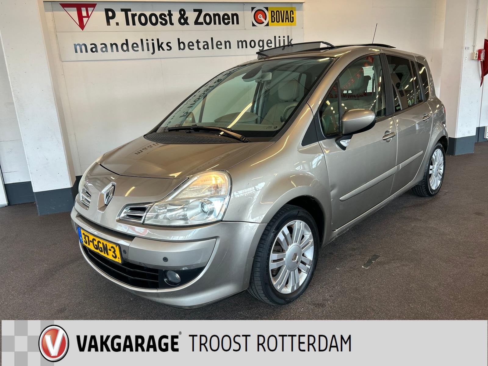 Renault Grand Modus 1.6-16V Dynamique Automaat | Panoramadak, Auto's, Gebruikt, Beige, 4 cilinders, 1210 kg