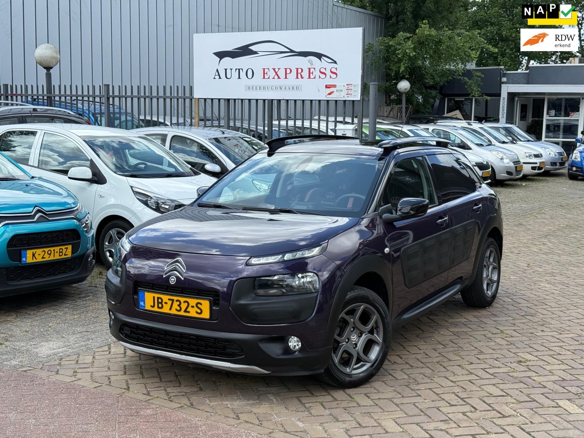 Citroen C4 Cactus 1.2 PureTech Business/Airco/Navigatie/Crui, Euro 5, Gebruikt, 31 €/maand, 82 pk