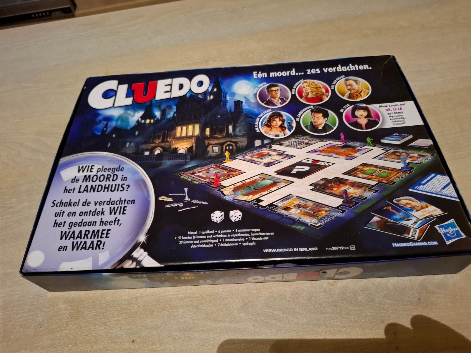 Cluedo - Het bekende misdaadspel, Postbus 3009, 3502 GA Utrecht, Vijf spelers of meer, Ophalen of Verzenden, Zo goed als nieuw