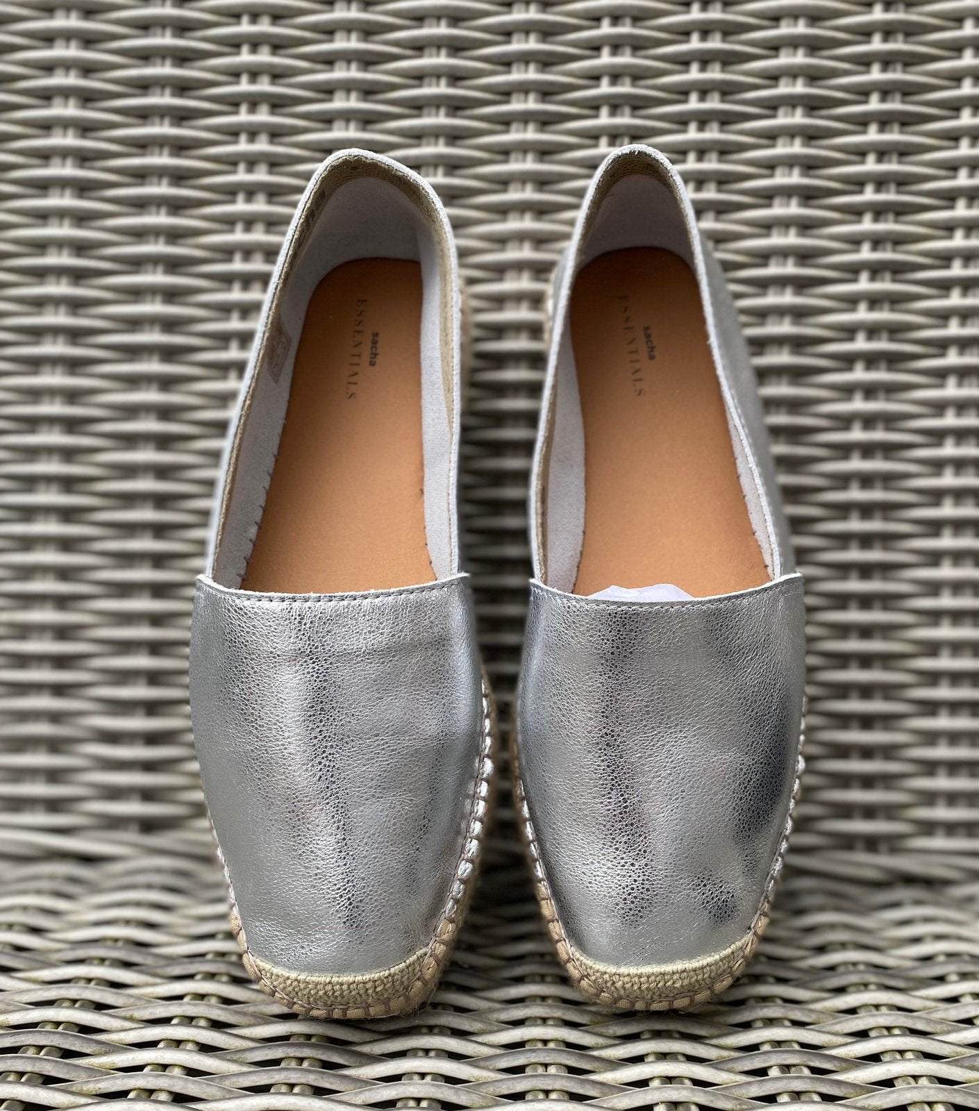 NIEUW Sacha zilveren echt lederen espadrilles maat 40, Overige kleuren, Nieuw, Ophalen of Verzenden, Espadrilles of Moccasins