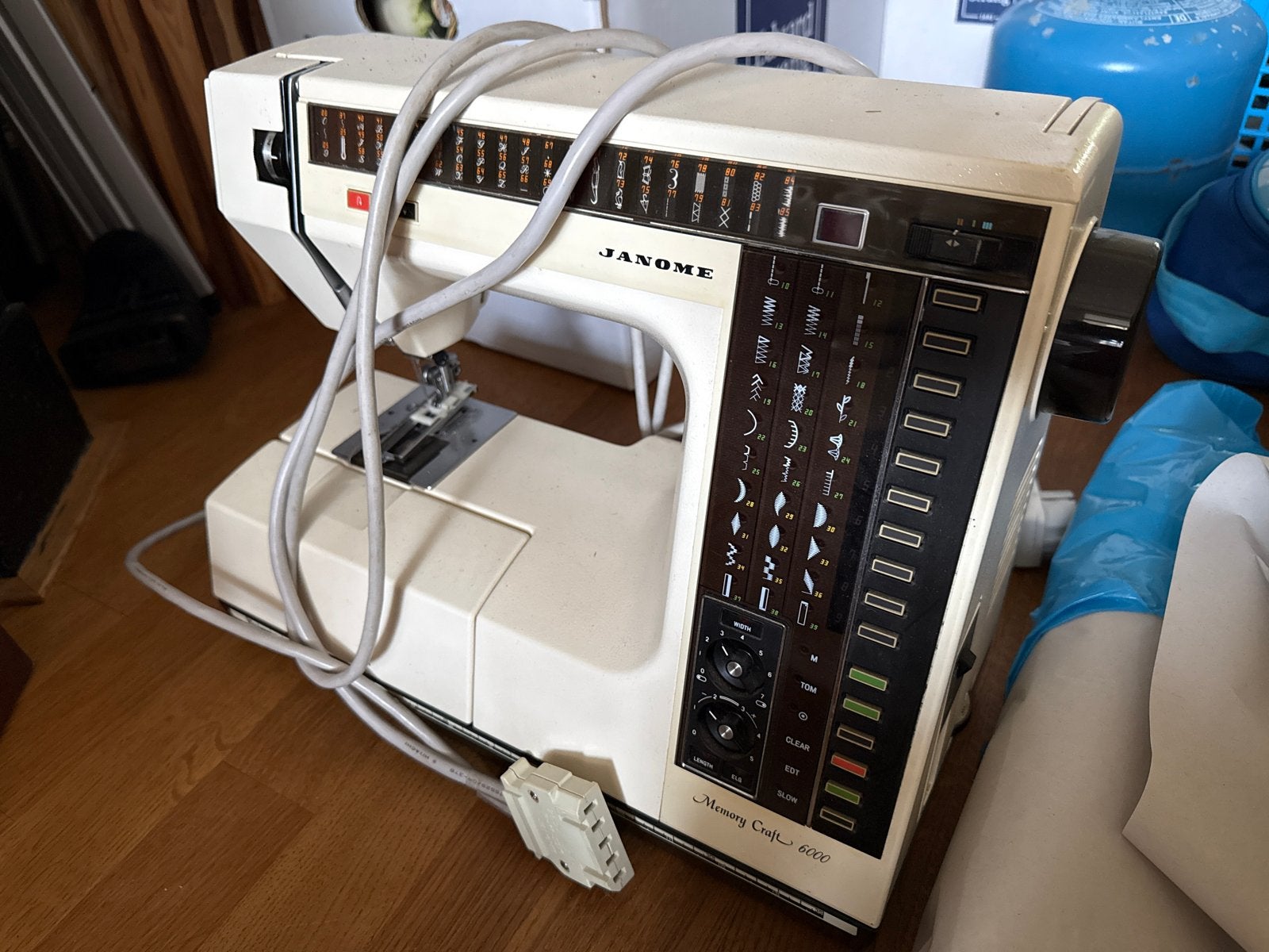 Janome Memory Craft 6000 Naaimachine - goed, Hobby en Vrije tijd, Naaimachines en Toebehoren, Ophalen, Zo goed als nieuw, Naaimachine