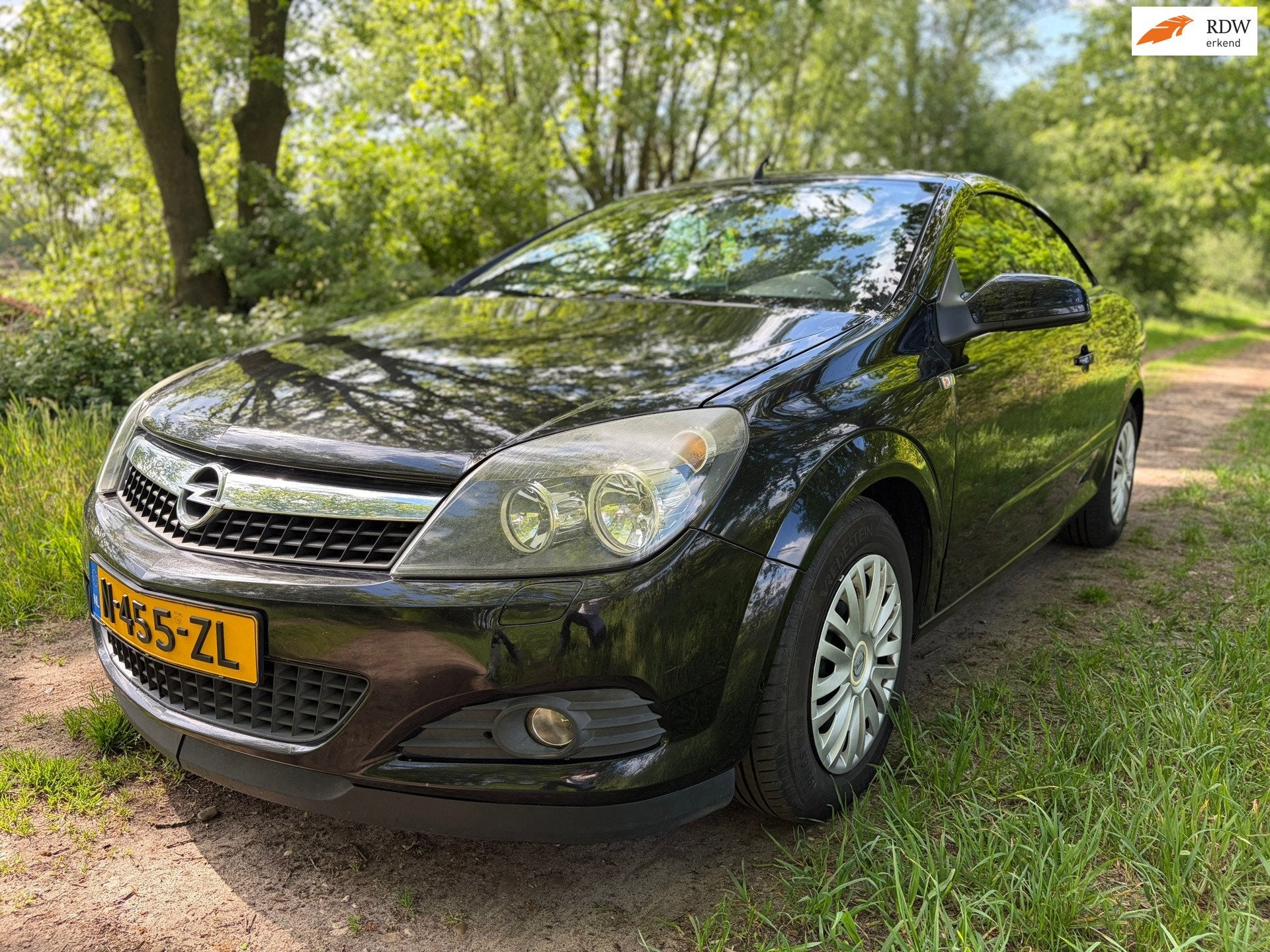 Opel Astra TwinTop 1.6 Edition/ Airco/ Cruise Control/APK/ L, Voorwielaandrijving, 745 kg, Gebruikt, Zwart