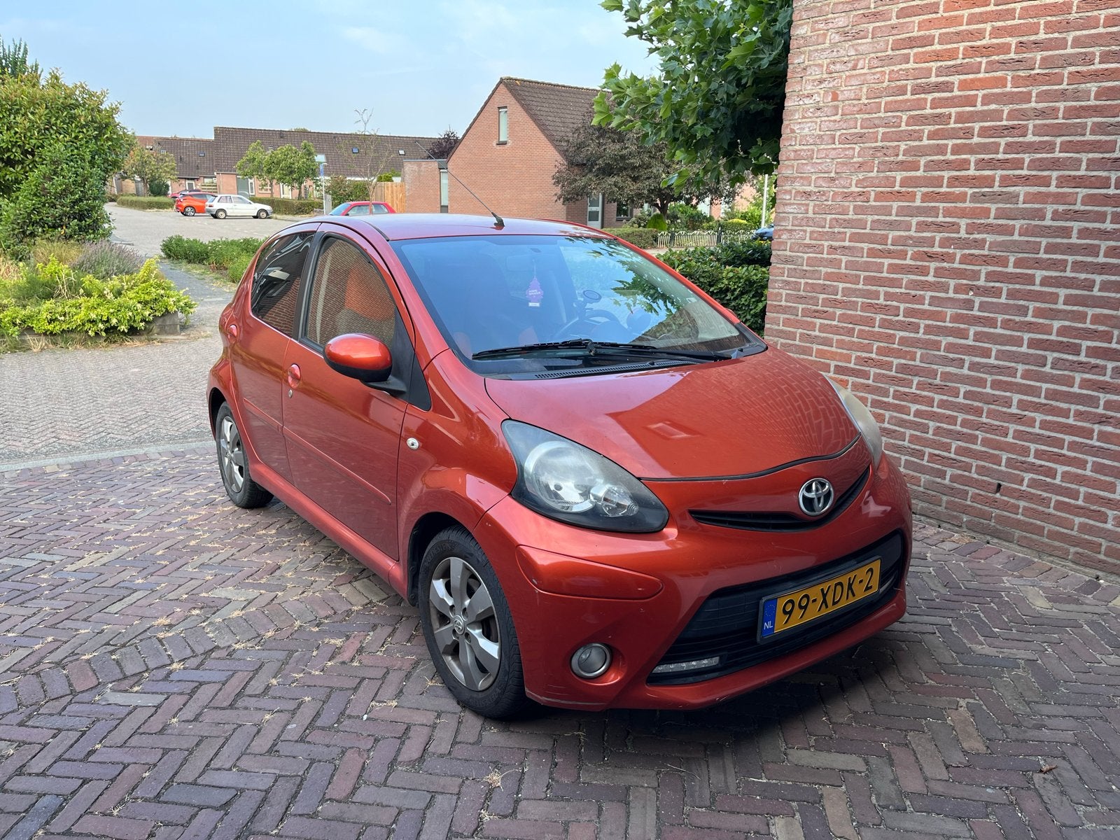 Toyota Aygo 1.0 VVT-i Orange (2012) | APK t/m 09-12-2026, Voorwielaandrijving, Overige kleuren, 4 stoelen, Origineel Nederlands