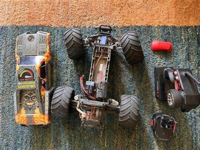 bestuurbare auto, Ophalen, Gebruikt, Overige schalen, Auto offroad