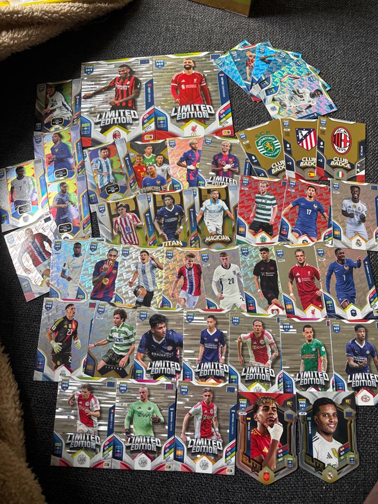 Panini FIFA 365 Adrenalyn XL Trading Cards - Limited Edition, Ophalen of Verzenden, Zo goed als nieuw, Meerdere kaarten, Foil