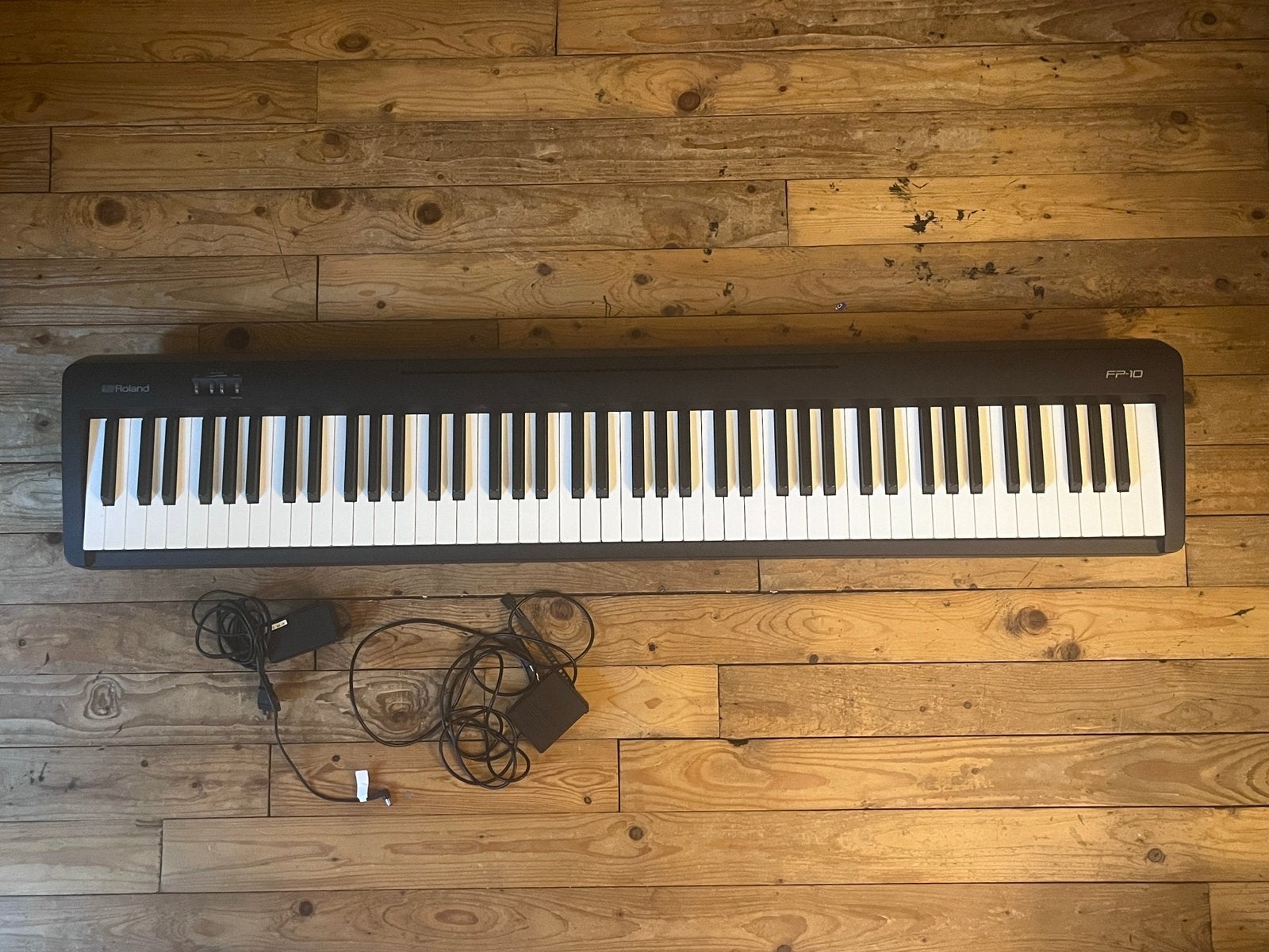 Roland FP-10, Muziek en Instrumenten, Piano's, Ophalen, Zo goed als nieuw, Zwart