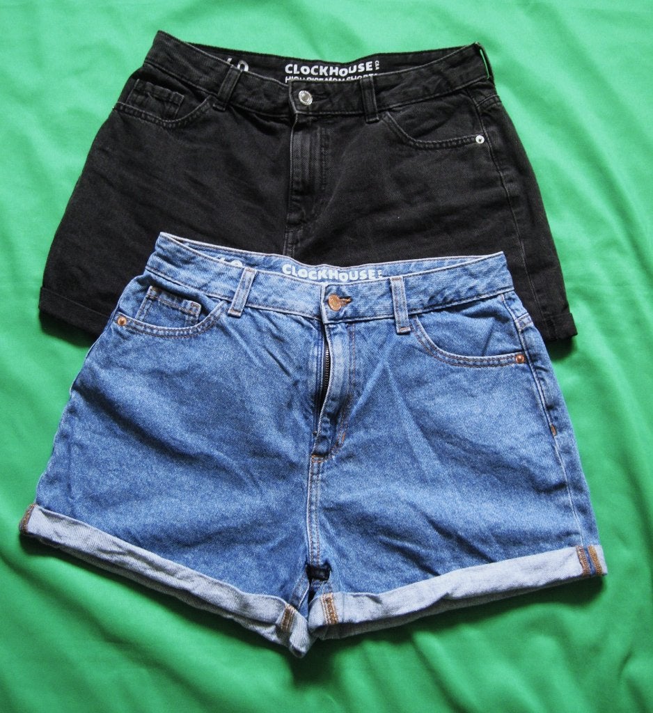 qsj  DAMES KORTE JEANS van CLOCKHOUSE (2st) Maat:40, Ophalen of Verzenden, Zo goed als nieuw, Overige kleuren, W30 - W32 (confectie 38/40)