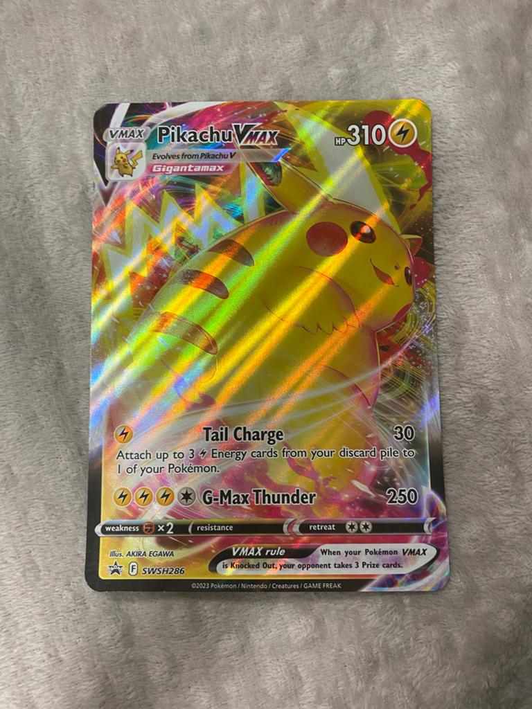 XXL Pikachu VMAX G-Max Thunder Pokémon Kaart, Ophalen, Zo goed als nieuw, Losse kaart, Foil