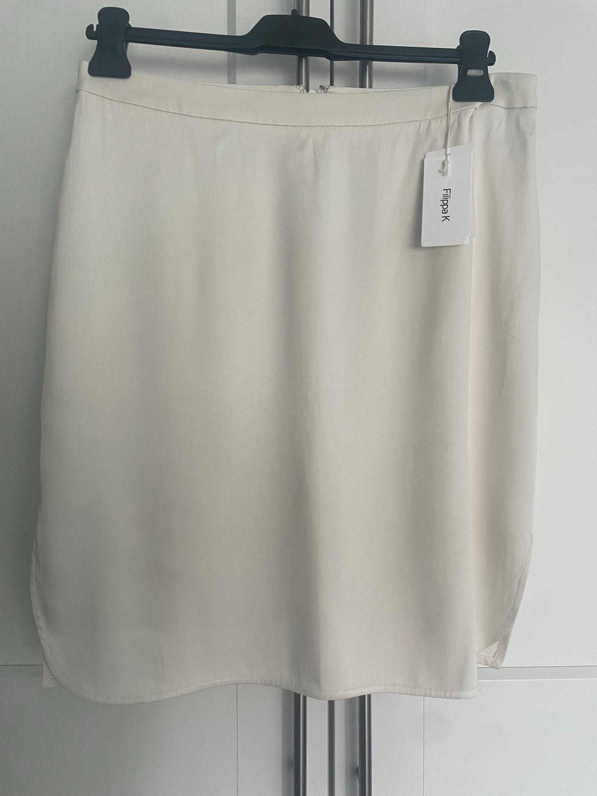 Nieuw Filippa K Satin Slit Rok - Ivoor, Maat M, Maat 38/40 (M), Beige, Nieuw, Ophalen of Verzenden