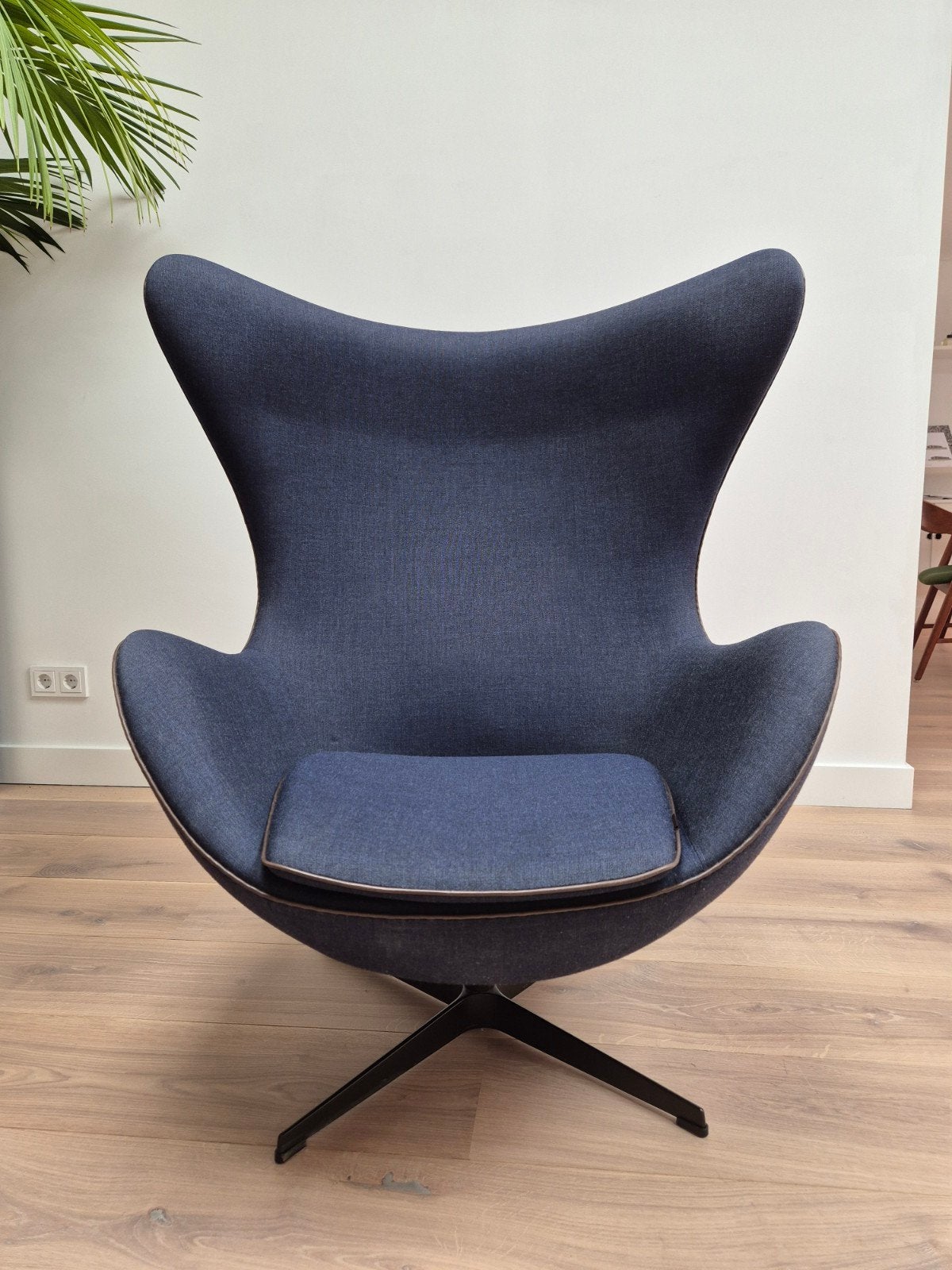 Fritz Hansen  Jacobsen Egg chair Jeans blauw + certificaat, Huis en Inrichting, Fauteuils, Ophalen, 75 tot 100 cm, Zo goed als nieuw