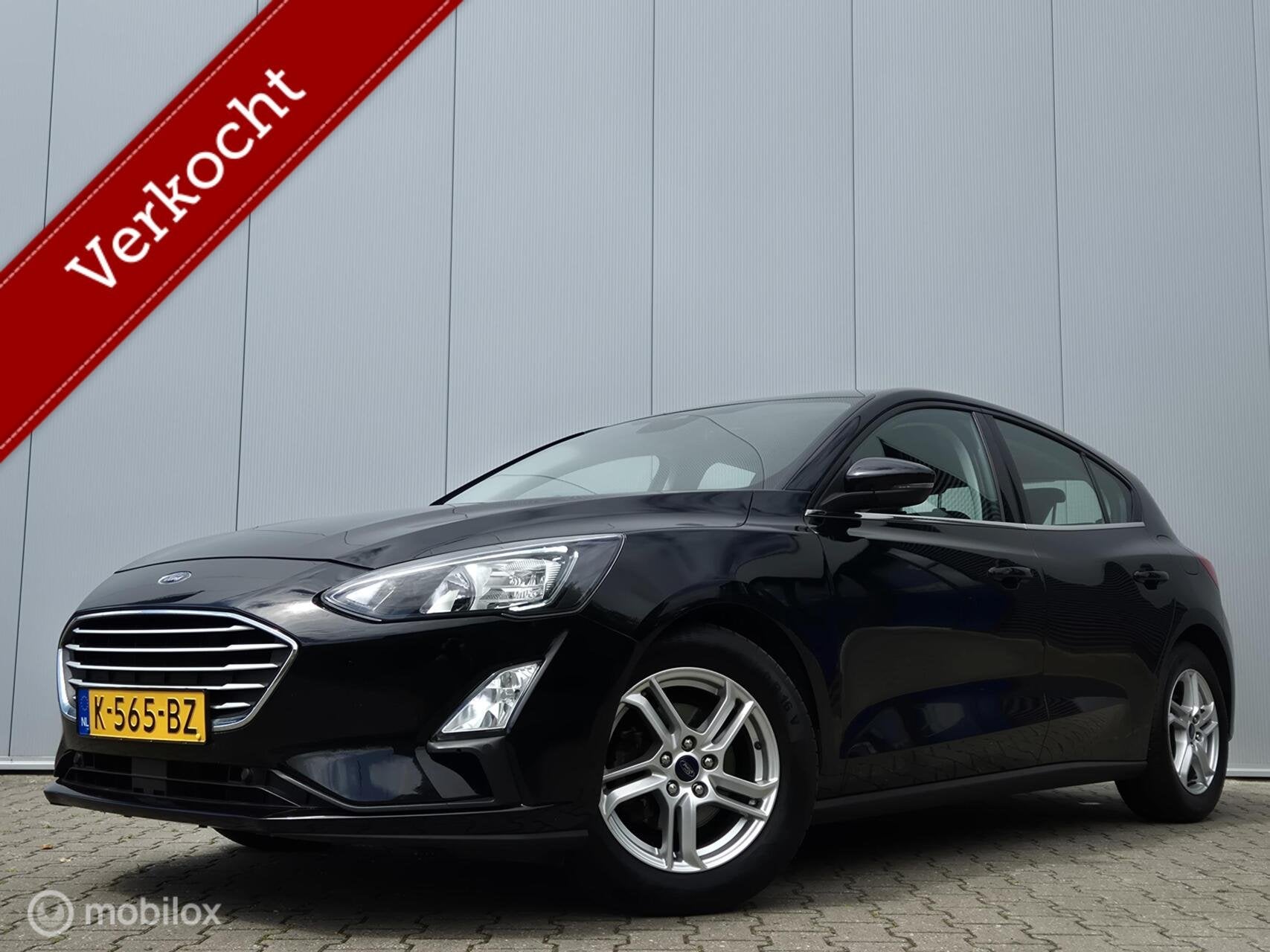 FORD FOCUS 1.0 ECOBOOST HYBRID/LED/CAMERA/PDC/CARPLAY/NAVI/1, 125 pk, Gebruikt, Euro 6, Zwart