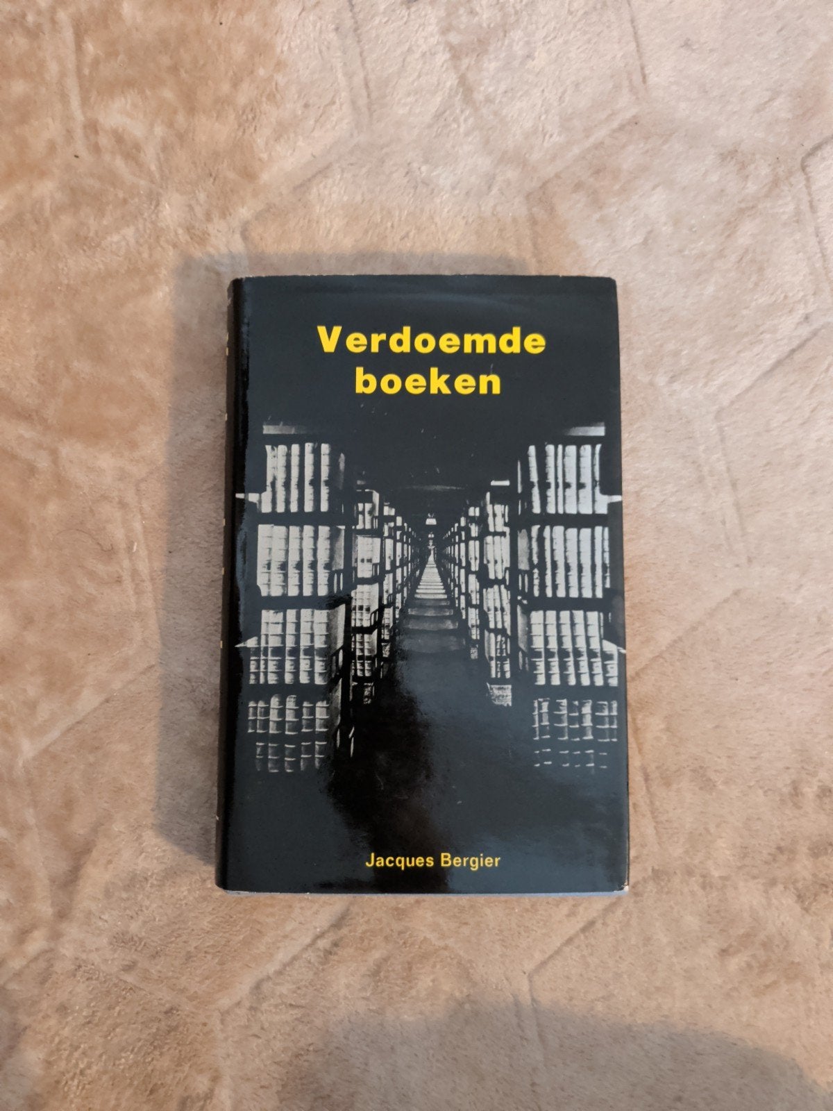Verdoemde boeken - Jacques Bergier, Ophalen of Verzenden, Gelezen, Jacques Bergier, Europa overig