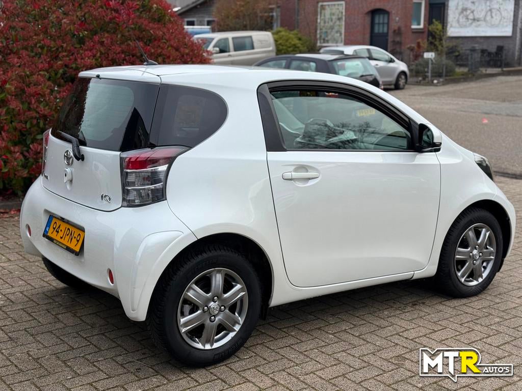 Toyota IQ 1.0 VVTi Aspiration AUT|LPG G3|NAP|APK|CLIMA, Auto's, Toyota, Gebruikt, Zwart, 899 kg, 4 stoelen