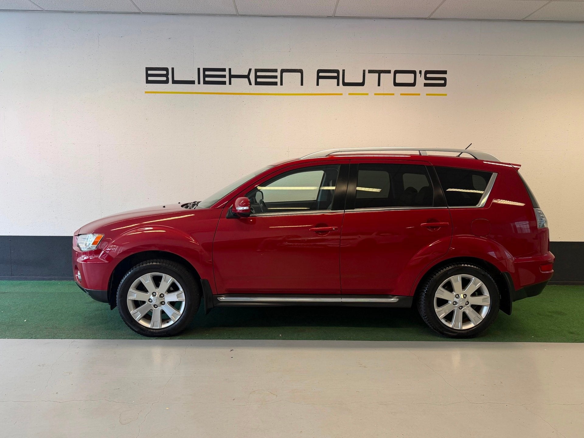 Mitsubishi Outlander 2.4 Instyle 7-pers, Auto's, 4 cilinders, 7 stoelen, Bedrijf, Vierwielaandrijving