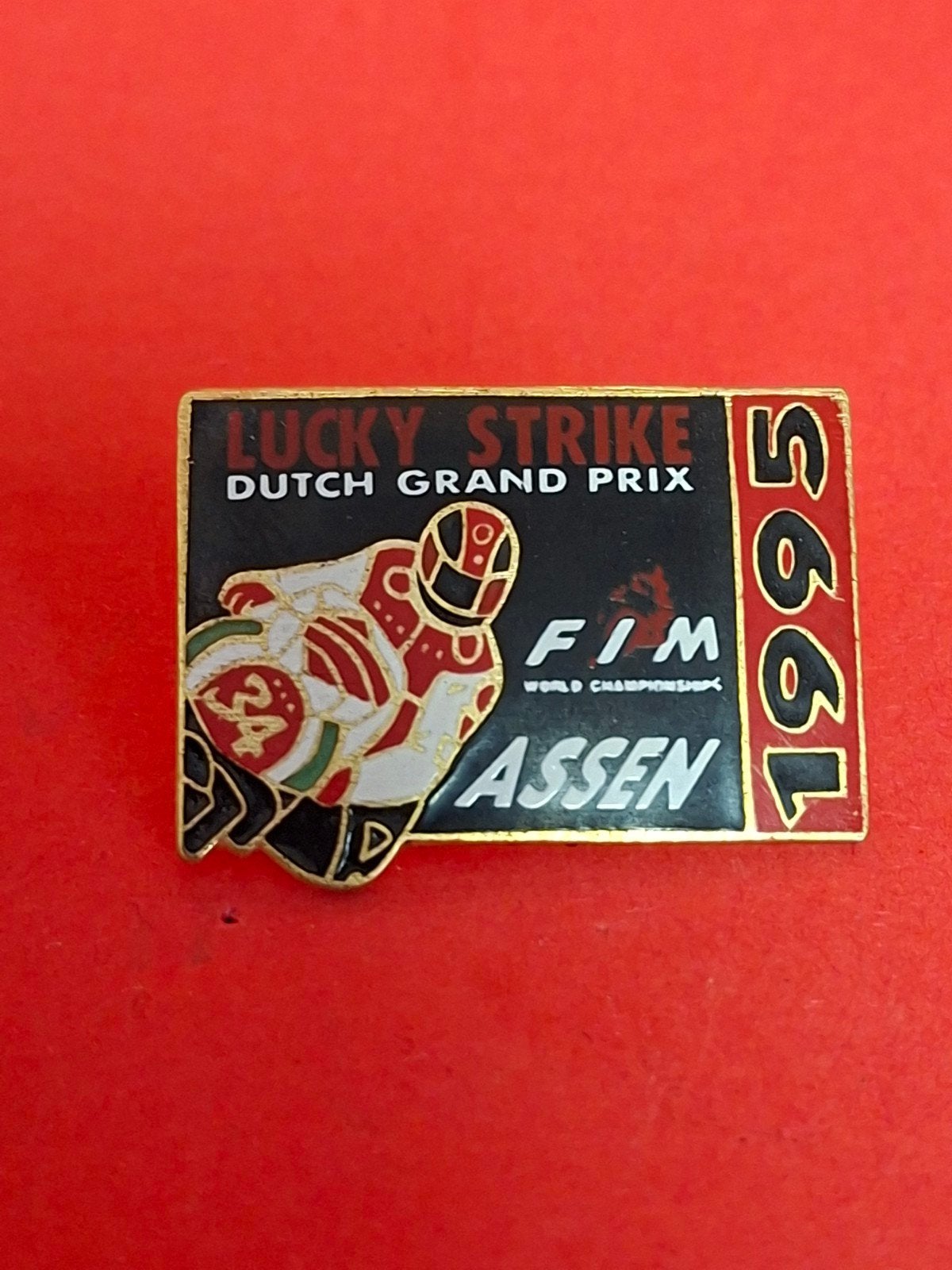 PIN DUTCH TT ASSEN 1995, Verzamelen, Speldjes, Pins en Buttons, Ophalen of Verzenden, Zo goed als nieuw, Sport