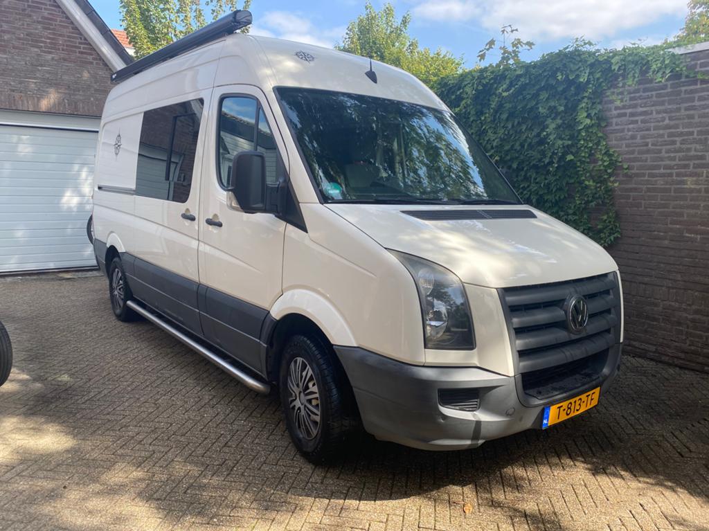 Buscamper Vw Crafter 5 cil 136pk airco nieuwe APK, Volkswagen, Tot en met 2, Diesel, Particulier