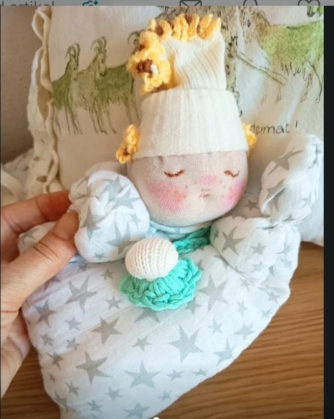 Baby popje handgemaakt, soort Waldorf geïnspireerd, Ophalen of Verzenden, Zo goed als nieuw, Babypop, Levensecht of Reborn