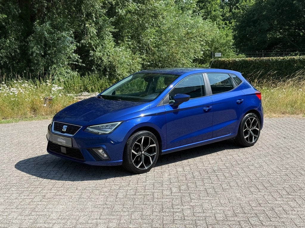 SEAT Ibiza 1.0 TSI FR DIGITAL DASH I PDC I CRUISE I BLUETOOT, Gebruikt, 95 pk, Blauw, Ibiza