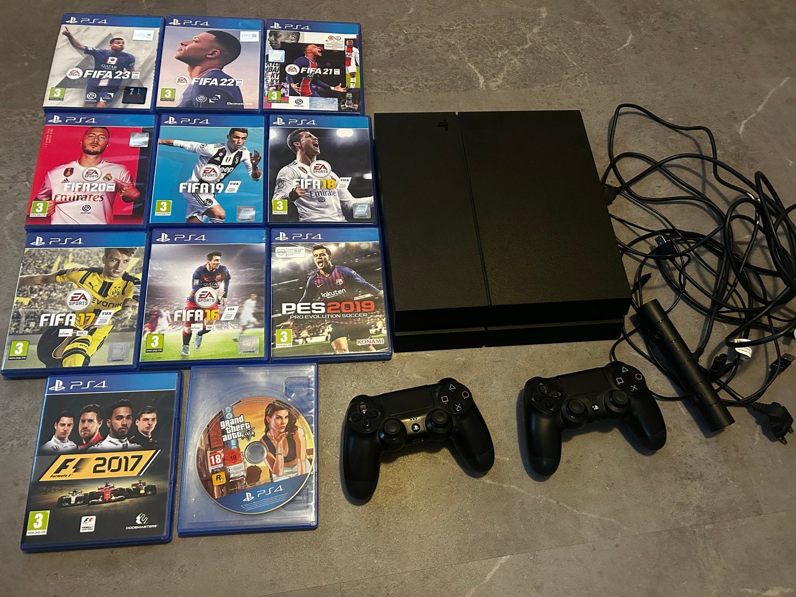 PlayStation 4 (PS4) met 2 controllers en 11 games, Spelcomputers en Games, Met 2 controllers, Ophalen of Verzenden, Original, 500 GB