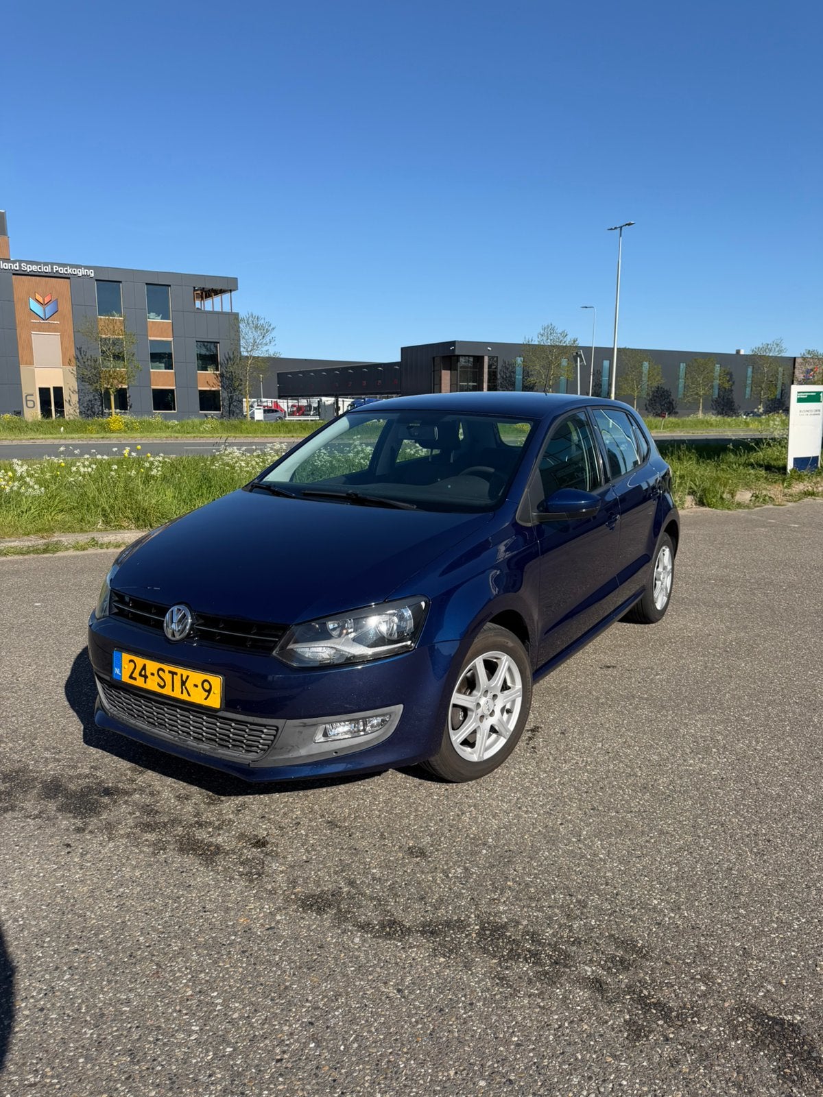 Volkswagen Polo 1.4 63KW Blauw | Automaat | Apple CarPlay, Auto's, Volkswagen, 40 €/maand, Zwart, 4 cilinders, Blauw