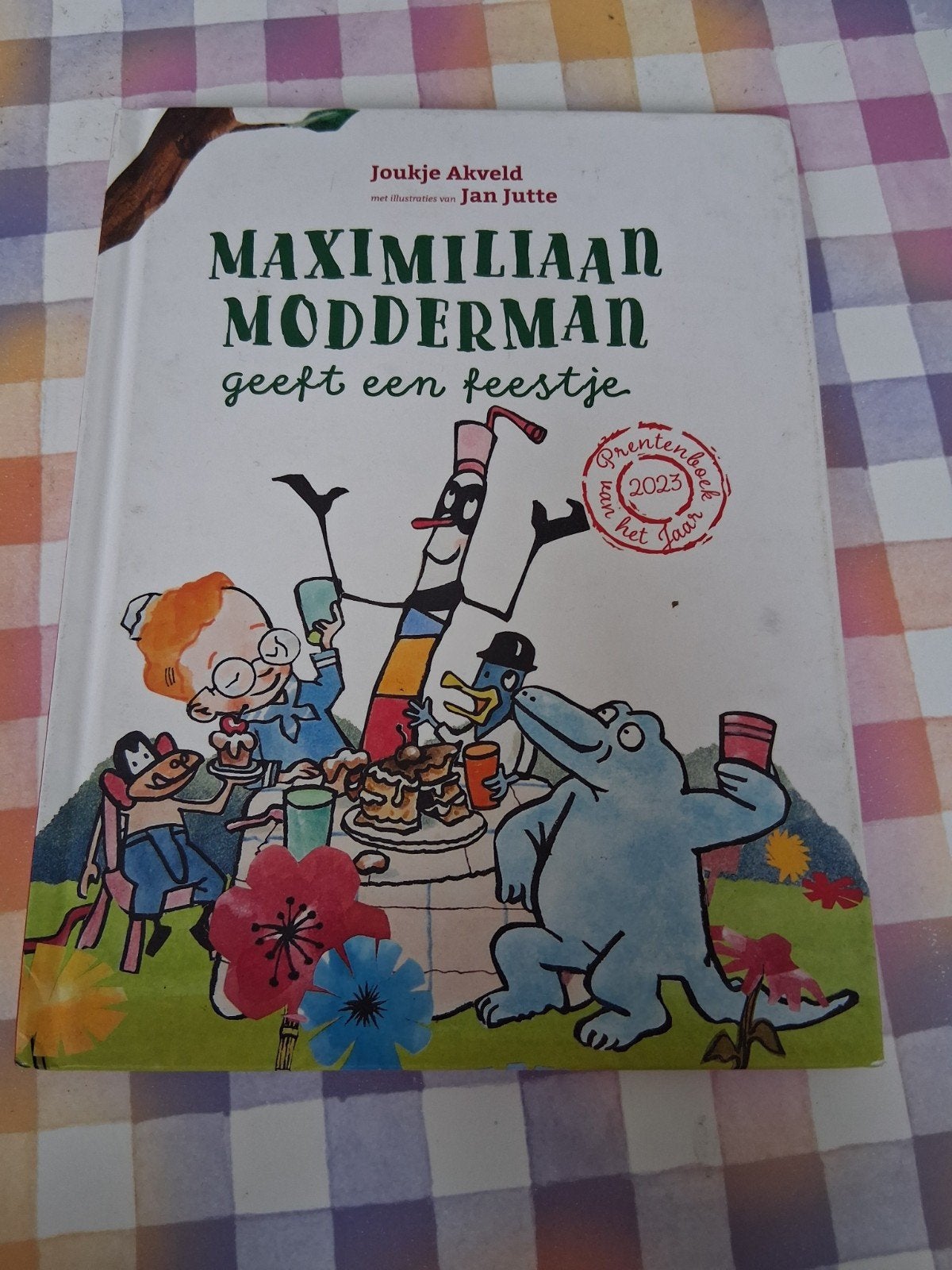 prentenboekje maximiliaan modderman geeft een feestje, Boeken, Ophalen of Verzenden, Gelezen, Prentenboek