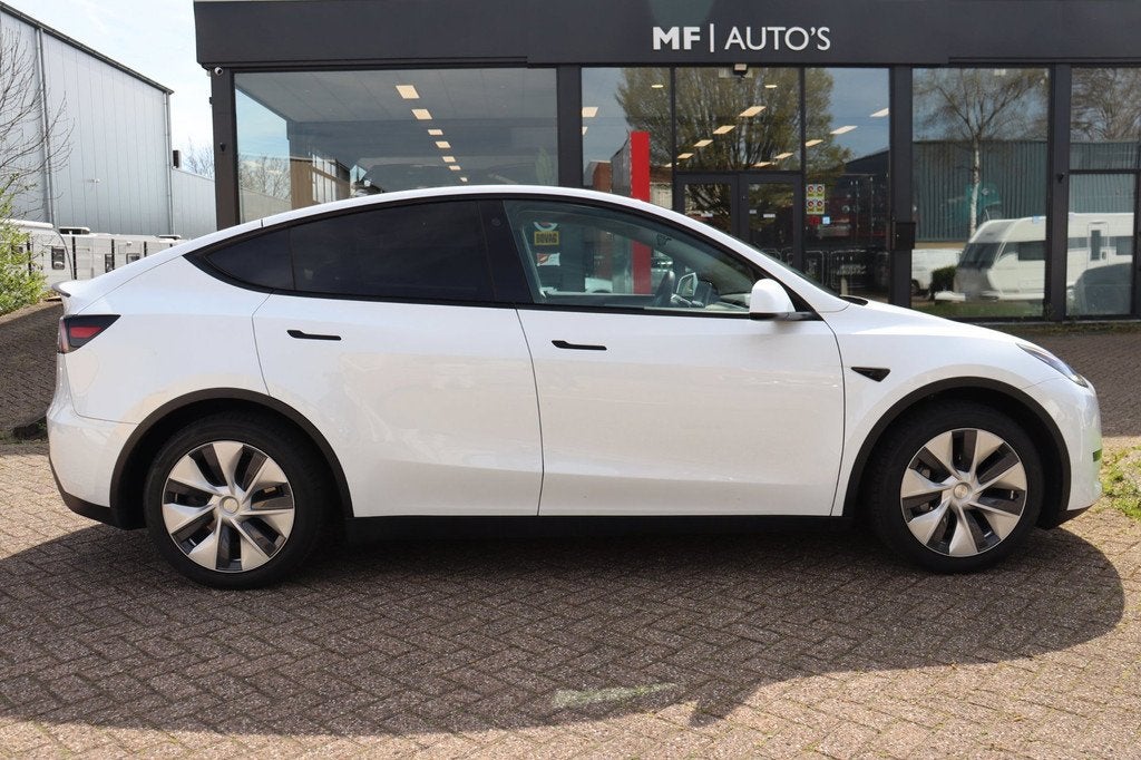 Tesla Model Y RWD 58 kWh Autopilot|Pano|ACC|, Automaat, Achterwielaandrijving, Gebruikt, 347 pk