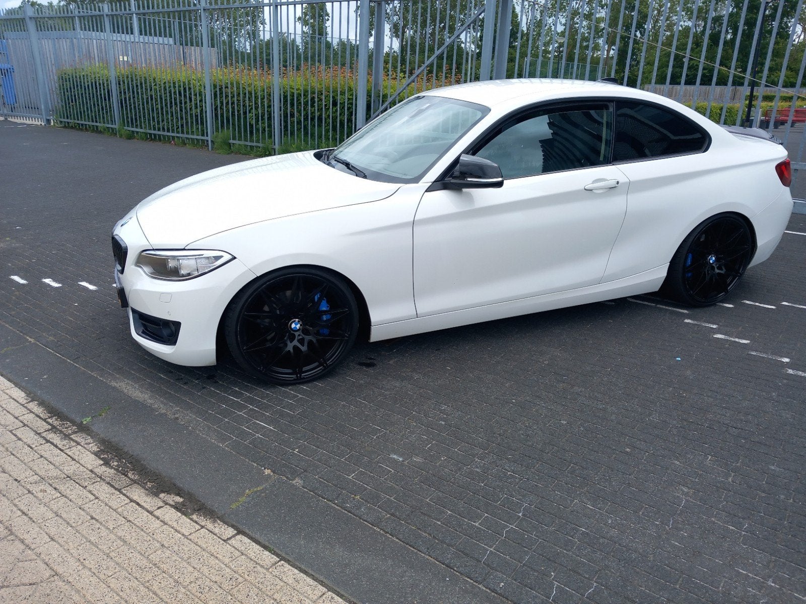 BMW 2-Serie 220i 275 pk 2015 Wit inruil mogelijk, 275 pk, 1330 kg, Achterwielaandrijving, 680 kg