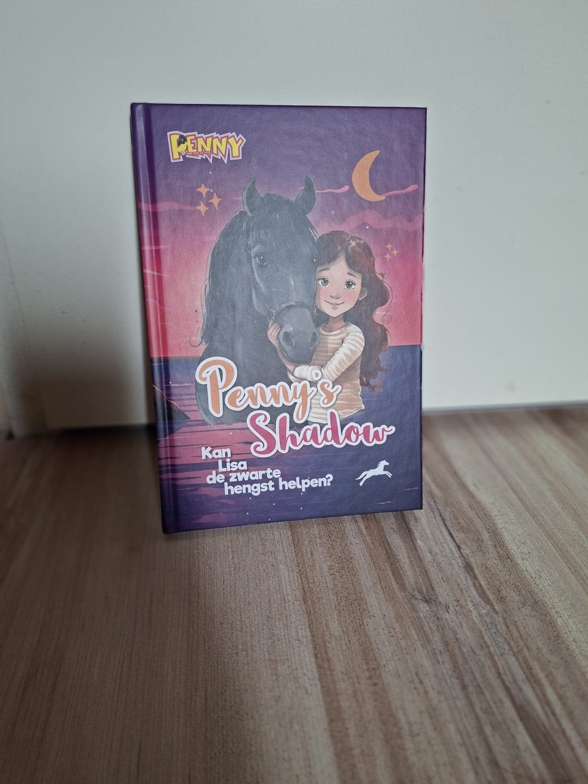 Penny's Shadow - Kan Lisa de zwarte hengst helpen?, Ophalen of Verzenden, Zo goed als nieuw, Fictie