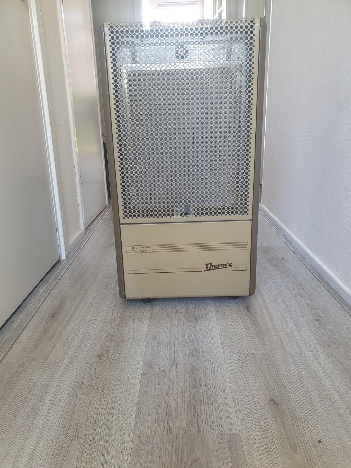 Katalytische Gaskachel 342 THB - propaan/butaan gas, Ophalen, Gebruikt, Gas, Vrijstaand
