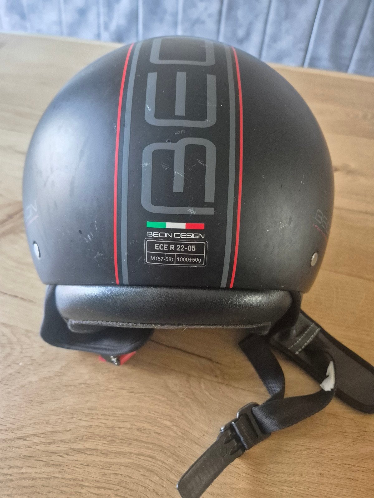 Beon scooter helm met vizier, maat M, Fietsen en Brommers, Brommerhelmen, Ophalen of Verzenden, Zo goed als nieuw, Medium, Beon