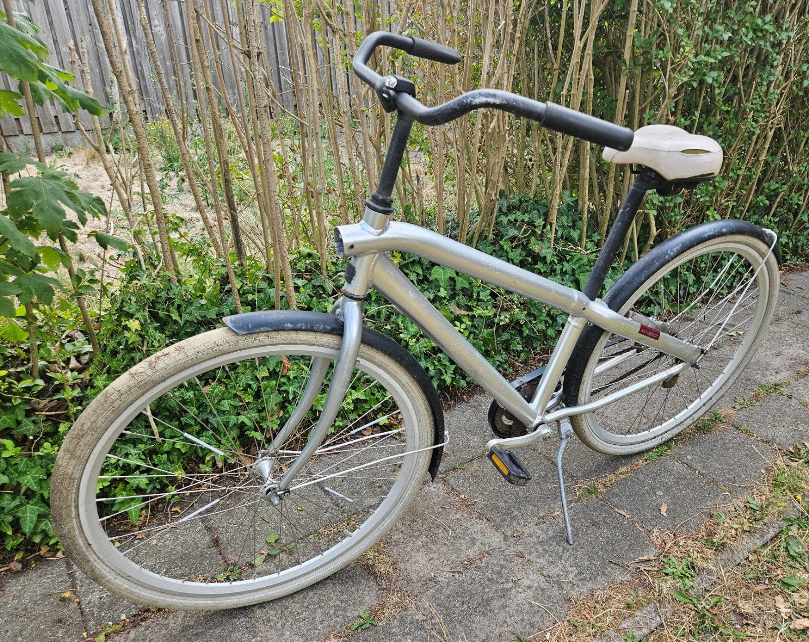 VANMOOF damesfiets. opknapper
Het is een opknapper., 56 cm of meer, Ophalen, Gebruikt