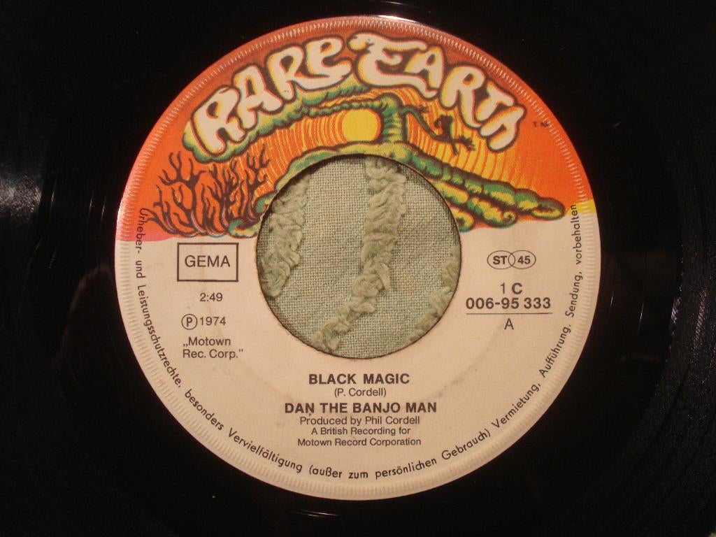 Dan The Banjo Man 7" Vinyl Single: ‘Black magic’ (Duitsland), Gebruikt, 7 inch, Single, Ophalen of Verzenden