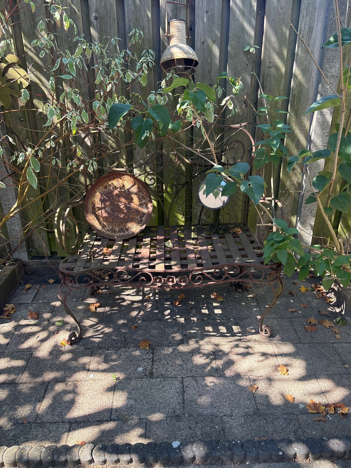Prachtig brocante smeedijzeren tuinbankje, Ophalen