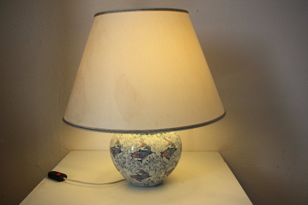 Ronde tafellamp/ vaaslamp met decoratie vissen en ronde kap, Ophalen, Overige merken, Keramiek, Met schakelaar