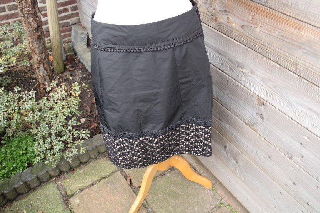 Rok zwart/ beige Max mara kant mt 38 Vaste prijs, Maat 38/40 (M), Zwart, Max Mara, Ophalen of Verzenden
