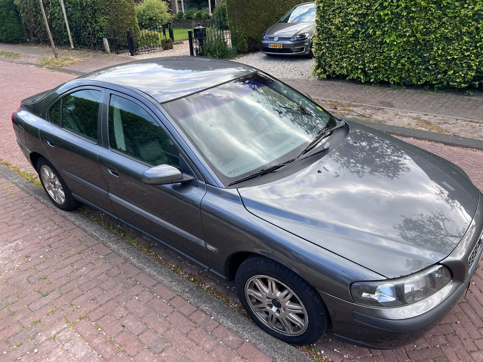 Volvo S60 2.4 5cyl Edition uitvoering 140PK  manual handbak, Auto's, Voorwielaandrijving, 1442 kg, Zwart, S60