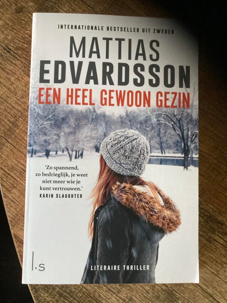 Een Heel Gewoon Gezin - Mattias Edvardsson (Literaire Thrill, Boeken, Thrillers, Nieuw, Scandinavië, Ophalen of Verzenden