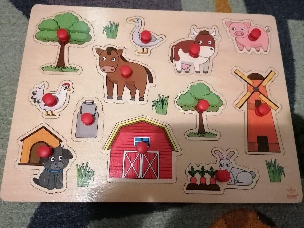 Houten puzzel met nopjes, Kinderen en Baby's, Speelgoed | Kinderpuzzels, Ophalen of Verzenden, Minder dan 10 stukjes, Zo goed als nieuw