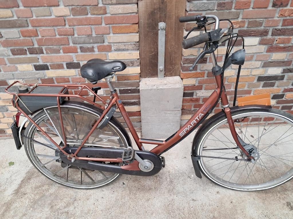 Rode spartamet nette staat, Fietsen en Brommers, Brommeronderdelen | Snorfietsen, Ophalen, Gebruikt, Overige typen, Spartamet