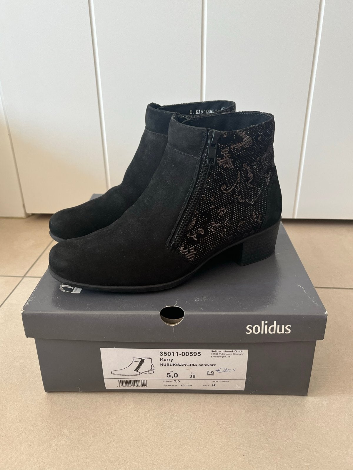 Solidus Kerry Enkellaarsjes - Zwart Nubuck Maat 38, Ophalen of Verzenden, Nieuw, Zwart, Lage of Enkellaarzen