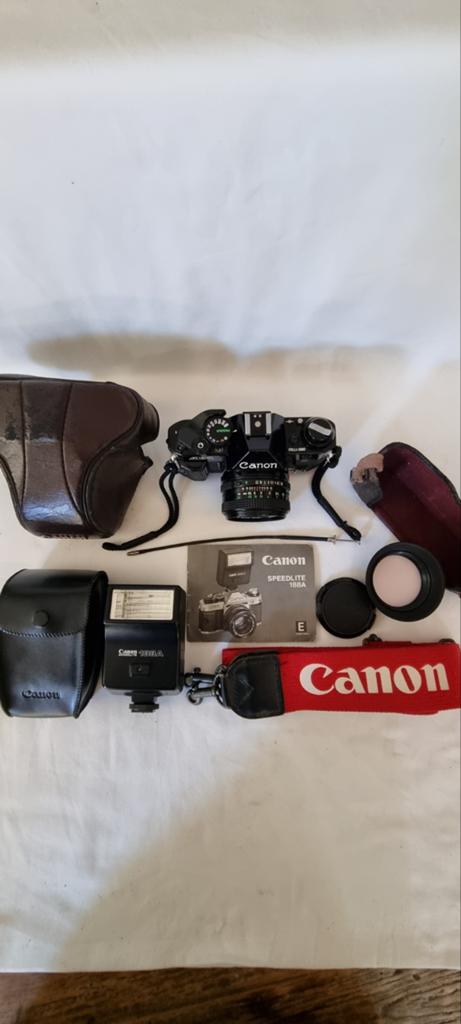 Canon AE-1 Program Zwart Spiegelreflexcamera met 2 lenzen, Ophalen of Verzenden, Gebruikt, Spiegelreflex, Canon